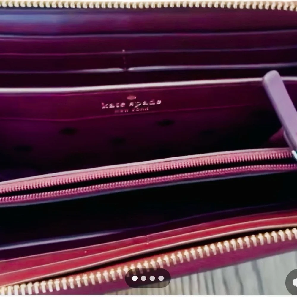 Kate Spade Laurel Pink Burgundy Floral Zip continental Wallet - like new